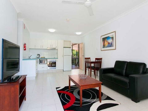 Cairns City Palms - Sydney Tourism 2