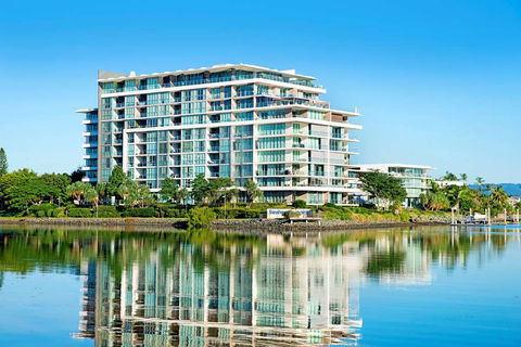 ULTIQA Freshwater Point Resort - Sydney Tourism 1