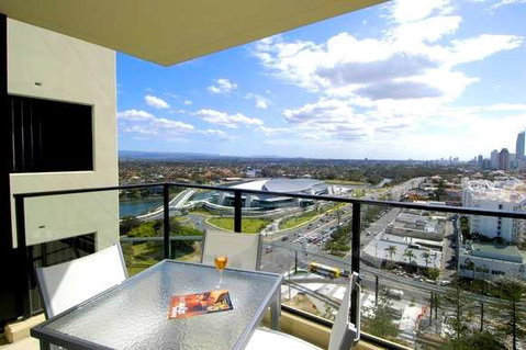Mantra Broadbeach on the Park - Sydney Tourism 1