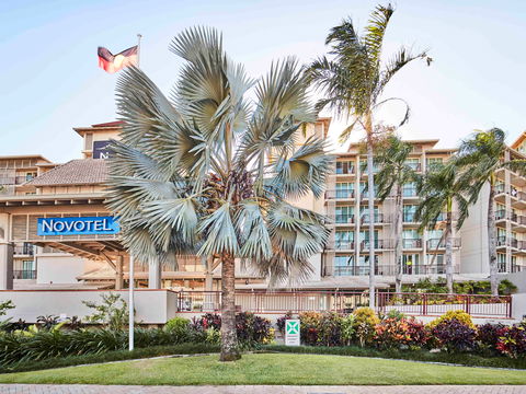 Novotel Cairns Oasis Resort - Sydney Tourism 0