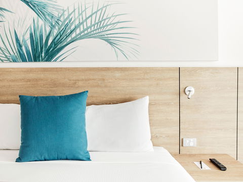 Novotel Cairns Oasis Resort - Sydney Tourism 2