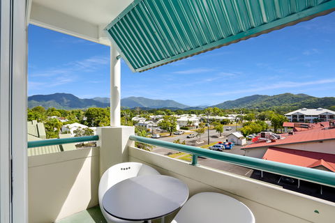 Cairns Sheridan Hotel - Sydney Tourism 1