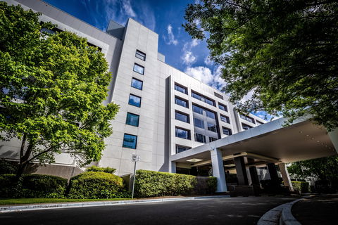 Crowne Plaza Canberra - Sydney Tourism 1