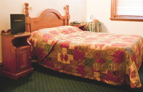 O'Malleys Hotel - Sydney Tourism 1