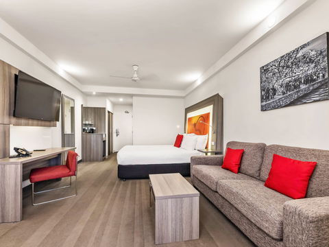 Novotel Darwin Atrium - Sydney Tourism 5