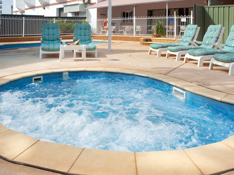 Novotel Darwin Atrium - Sydney Tourism 9