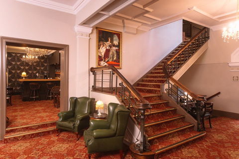 Hadley's Orient Hotel - Sydney Tourism 2