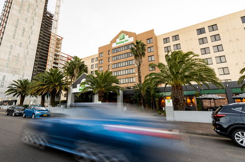 Holiday Inn Parramatta - Sydney Tourism 1