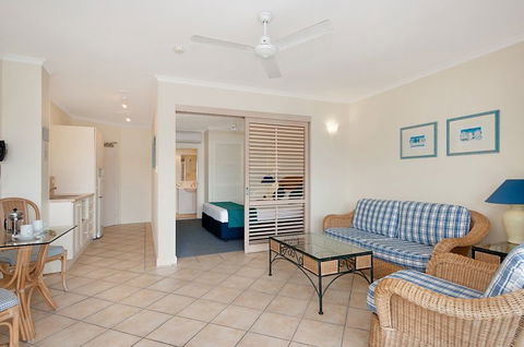Macrossan House Boutique Holidays Apts - Sydney Tourism 2
