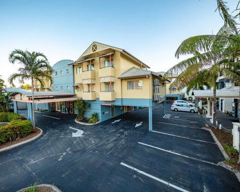 Cairns Queenscourt - Sydney Tourism 0
