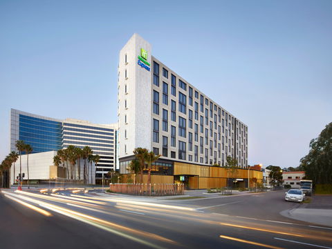 Holiday Inn Express Sydney Airport - Sydney Tourism 0