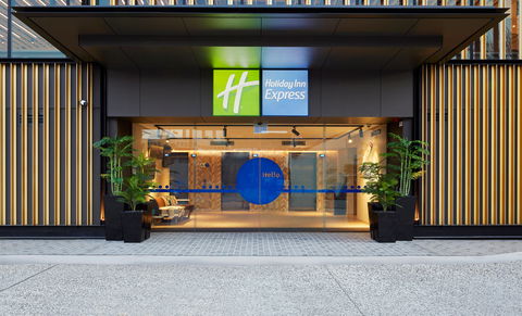 Holiday Inn Express Sydney Airport - Sydney Tourism 1