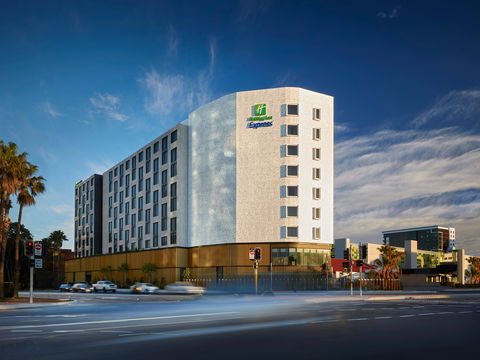 Holiday Inn Express Sydney Airport - Sydney Tourism 2