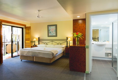 Palm Royale Cairns - Sydney Tourism 1