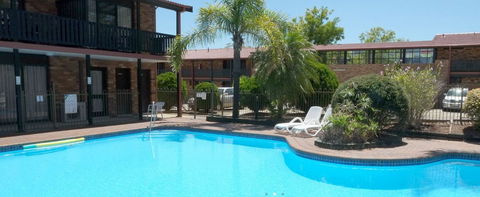 Maclin Lodge - Sydney Tourism 1