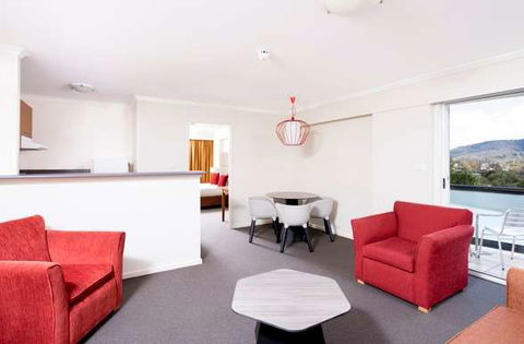 Mantra On Northbourne - Sydney Tourism 13