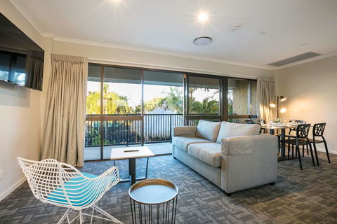 Kawana Waters Hotel By NightCap - Sydney Tourism 5