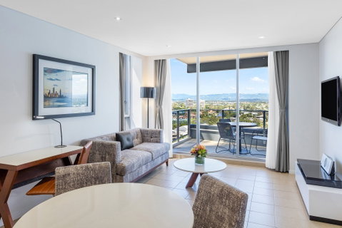 Meriton Suites Broadbeach - Sydney Tourism 2