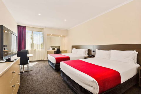 Quality Hotel Manor - Sydney Tourism 2