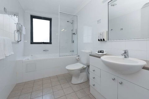 Leisure Inn Spires - Sydney Tourism 1