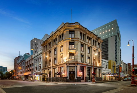 Quest Savoy - Sydney Tourism 0