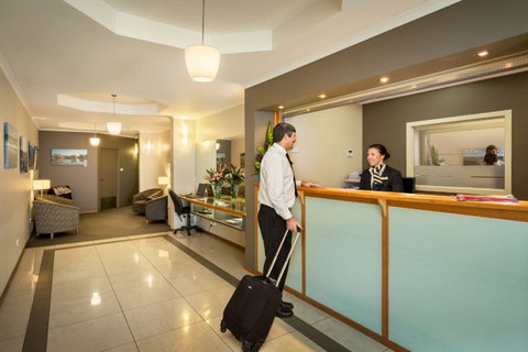 Quest Waterfront Serviced Apartments - Sydney Tourism 1