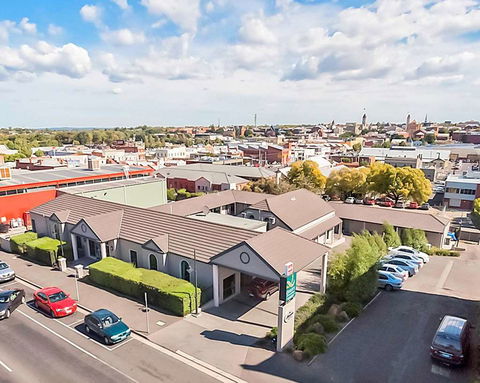 Quality Inn & Suites Menzies - Sydney Tourism 1