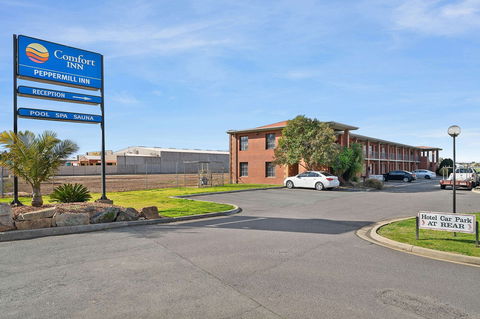 Peppermill Inn - Sydney Tourism 0