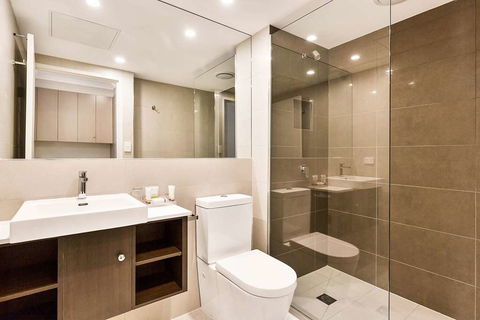 Quality Hotel Manor - Sydney Tourism 7