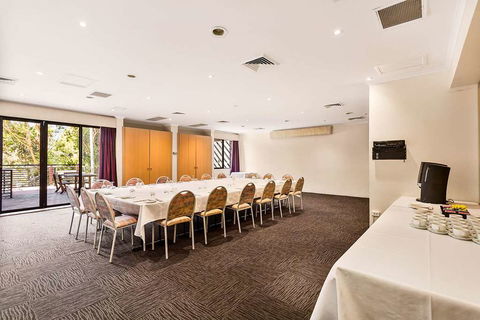 Quality Hotel Manor - Sydney Tourism 10