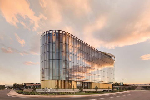 Vibe Hotel Canberra Airport - Sydney Tourism 0