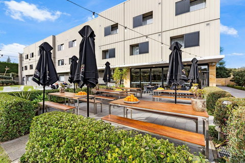 Miramare Gardens Boutique Accommodation - Sydney Tourism 0