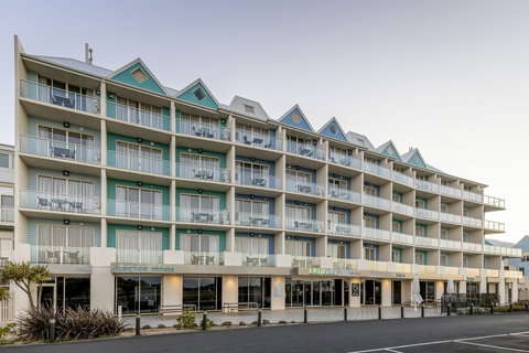 Lady Bay Resort - Sydney Tourism 0