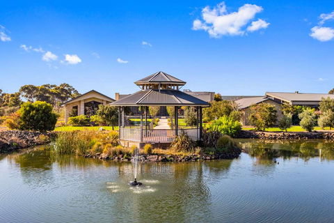 Quality Suites Point Cook Seasons 5 - Sydney Tourism 0