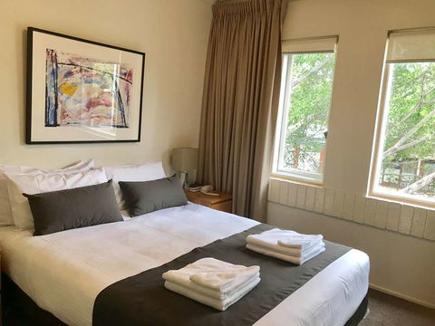 DressCircle Apts - Archer St - Sydney Tourism 0