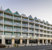 Lady Bay Resort - Sydney Tourism