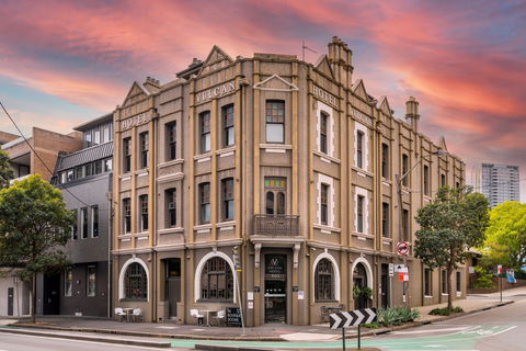 The Vulcan Hotel - Sydney Tourism 0