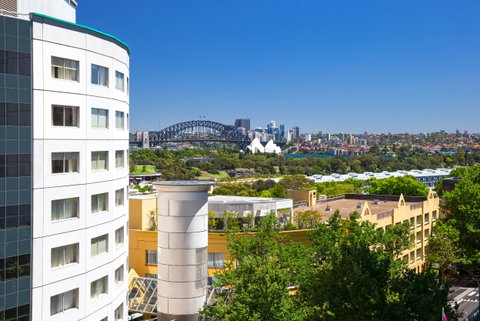 Holiday Inn Potts Point - Sydney Tourism 0
