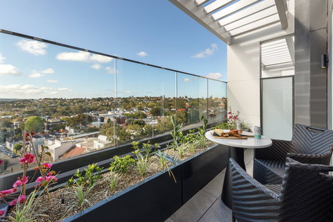 Meriton Suites Bondi Junction - Sydney Tourism 1