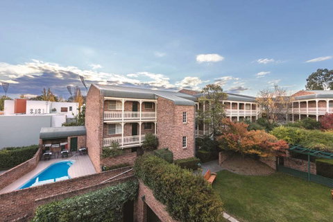 Adina Serviced Apts Canberra Kingston - Sydney Tourism 1