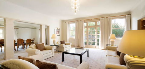 Hyatt Hotel Canberra - A Park Hyatt Hotel - Sydney Tourism 7