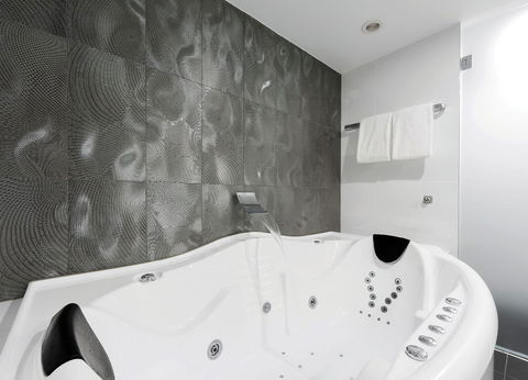 Avenue Hotel Canberra - Sydney Tourism 4