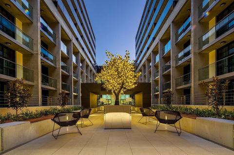 Avenue Hotel Canberra - Sydney Tourism 22
