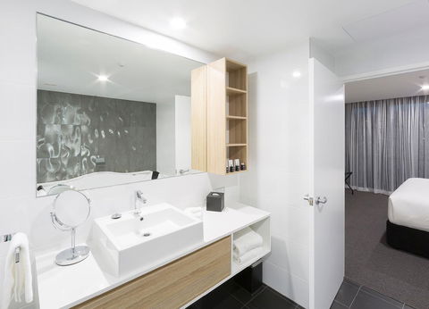Avenue Hotel Canberra - Sydney Tourism 11
