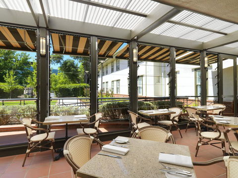 Hotel Kurrajong Canberra - Sydney Tourism 24