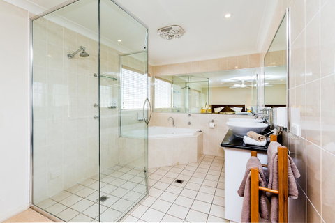 Soldiers Motel - Sydney Tourism 30