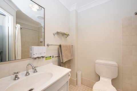 Soldiers Motel - Sydney Tourism 5