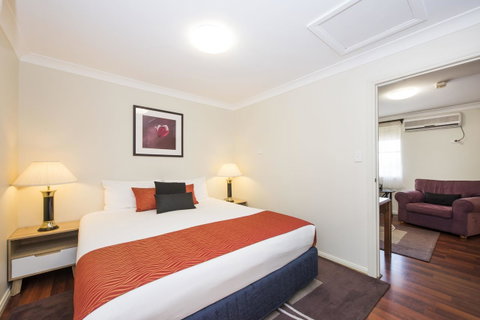 Soldiers Motel - Sydney Tourism 4