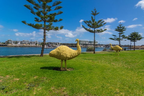 Port Adelaide Harbourside House - Sydney Tourism 11