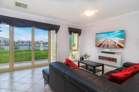 Port Adelaide Harbourside House - Sydney Tourism 2